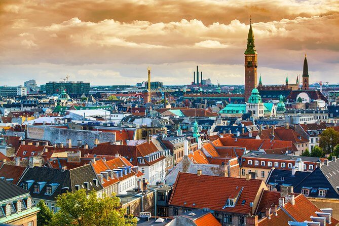 2-Hour Private City Walking Tour with a Canal Tour ticket - Christiansborg Slot: power for more than 800 years