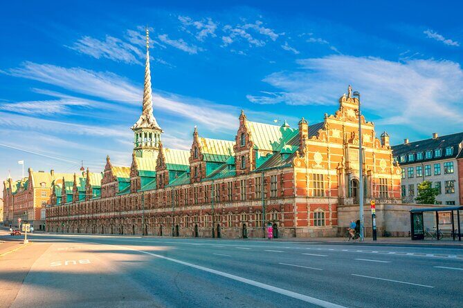 2-Hour Walking Introduction to Copenhagen and its Main Sights - Christiansborg Slot: Parliament, Courts, and a Palace Built for Power