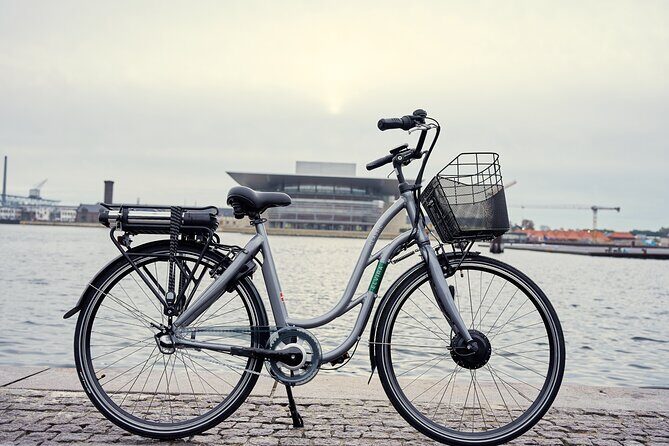 2 Hours Copenhagen E-Bike Guided Tours - Why riding an e-bike feels like cheating in Copenhagen