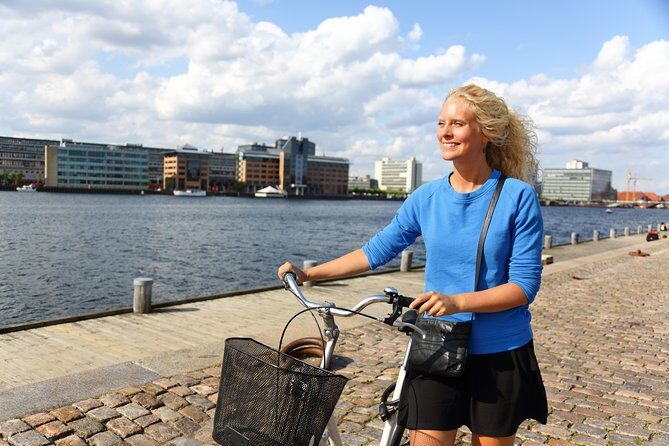 3-hour Culinary Bike Tour in English - King’s New Square: smørrebrød with snaps, then Vienna bread