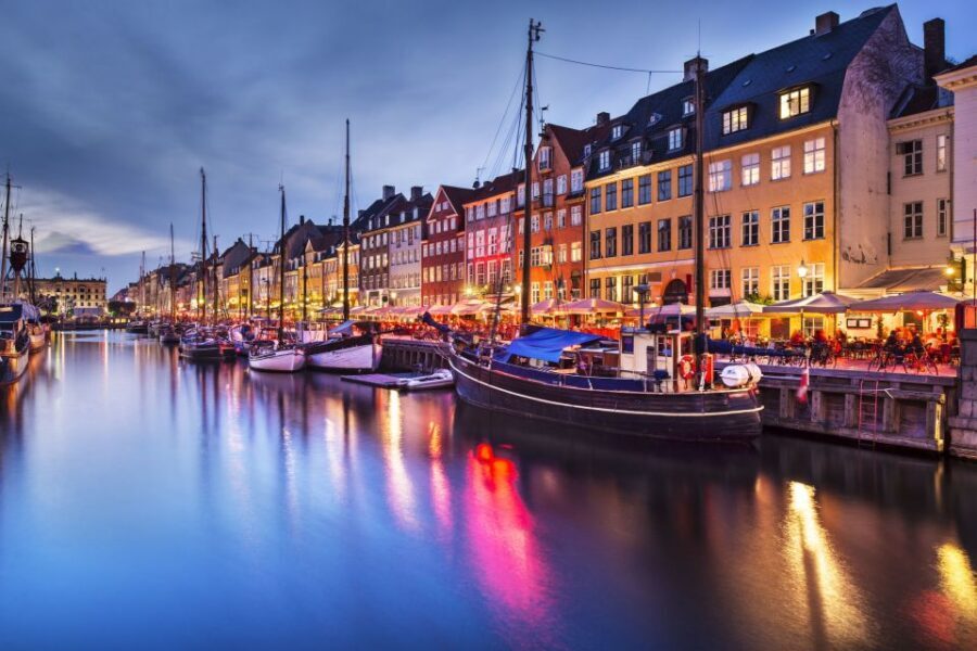 3-Hour Private Copenhagen Walking Tour - Højbro Plads to Christiansborg Palace: where politics meets architecture