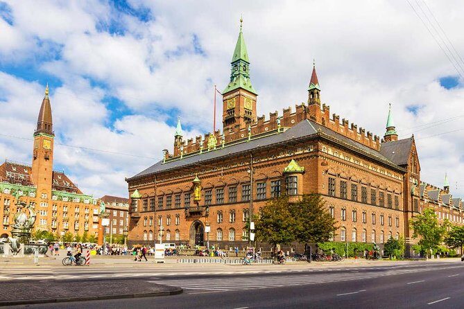4-Hour Private Half-Day Frederiksborg Castle Tour - Gardens and photo time: enjoying the afternoon’s pace