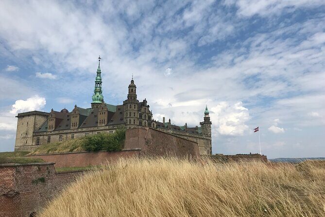 Afternoon Hamlet Castle Tour to a UNESCO World Heritage Site. - The Included Audio-Guide: Use It Strategically