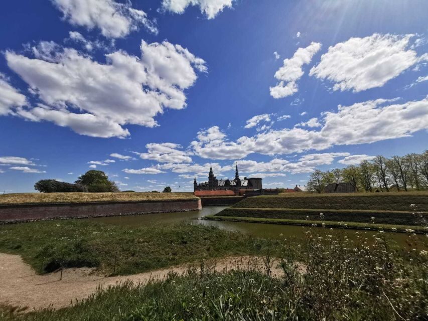 Castles: Kronborg (Hamlet) & Frederiksborg - Federico II’s parties and why Kronborg sets up Frederiksborg so well