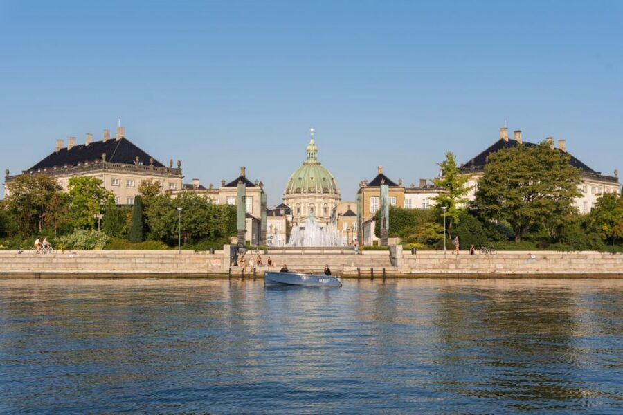 Copenhagen: 1, 2 or 3-Hour Boat Rental (No License Required) - Private Group Up to 8: Best for Friends and Family
