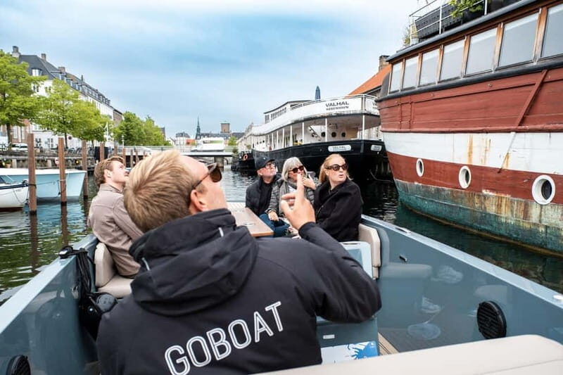 Copenhagen: 1 or 2-Hour Canal Tour in Silent Electric Boats - Why Copenhagen Harbor looks better on a quiet electric cruise