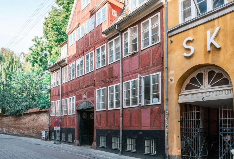 Copenhagen: 2-hour Old Town Private Walking Tour - A short stop near the University of Copenhagen Botanical Garden