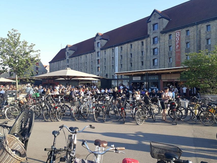 Copenhagen: 2,5-Hour 'Must See' Bike Tour with a Local Guide - The Pace, the Flat Ride, and the One Safety Rule