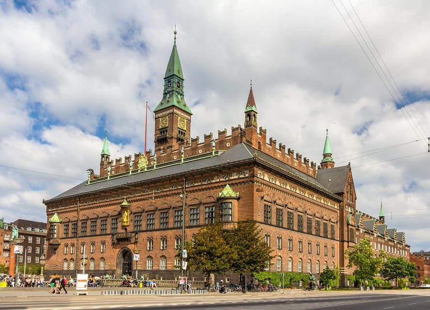 Copenhagen: A guided walk for first-timers in the city - Who this walk suits best (and who should skip it)