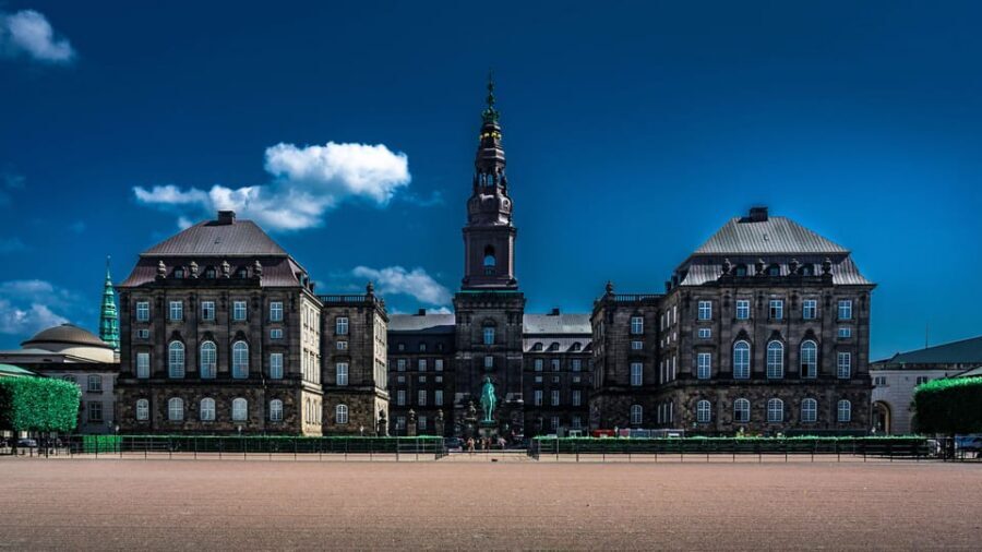Copenhagen City & Christiansborg Palace Private Walking Tour - How the 3 Hours Flow (and Why the Finish Location Matters)
