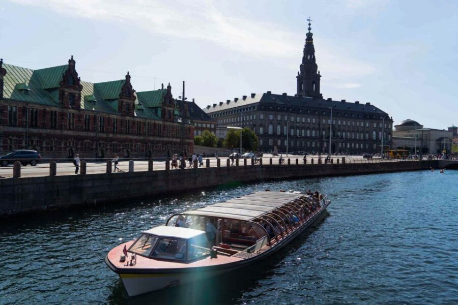 Copenhagen: Classic Canal Tour & The Harbour - Copenhagen from the water: the classic sights and the raw harbor