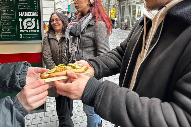 Copenhagen Culinary Food Tour with 6+ Tastings of Danish Classics - Kongens Nytorv and Rådhuspladsen: short stops, real city framing