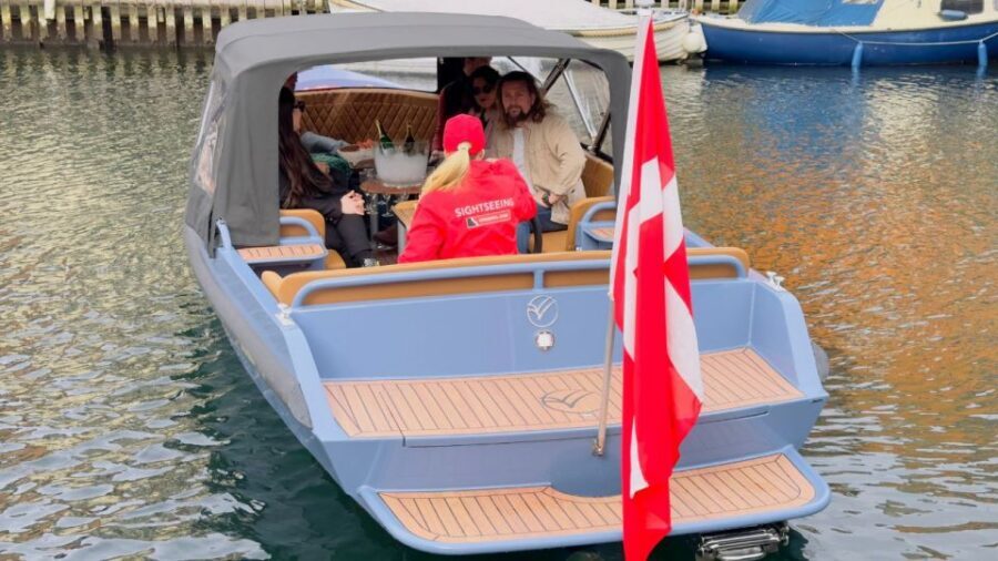 Copenhagen: Guided Canal Tour by Electric Boat - The Boat Ride Itself: Quiet Electric Power and Comfortable Winter Options