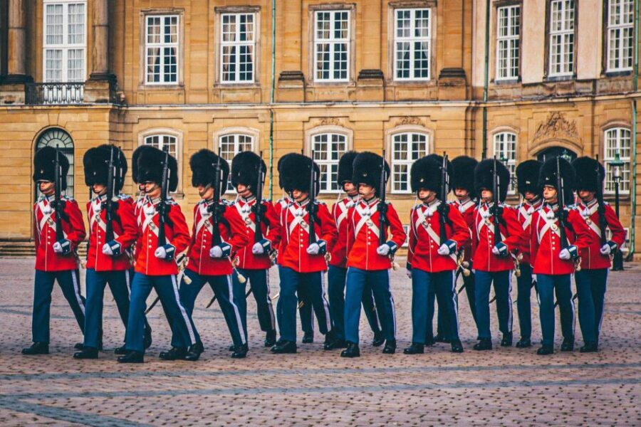 Copenhagen: Guided City Highlights Tour - Starting at Café Fiol: a tight 3 hours that helps you plan the rest
