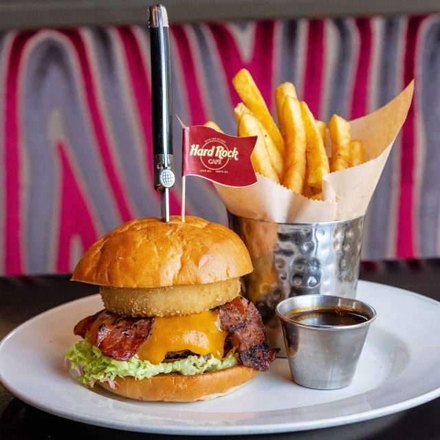Copenhagen: Hard Rock Cafe with Set Menu for Lunch or Dinner - Priority Seating Near City Hall: How to Use It for Maximum Value