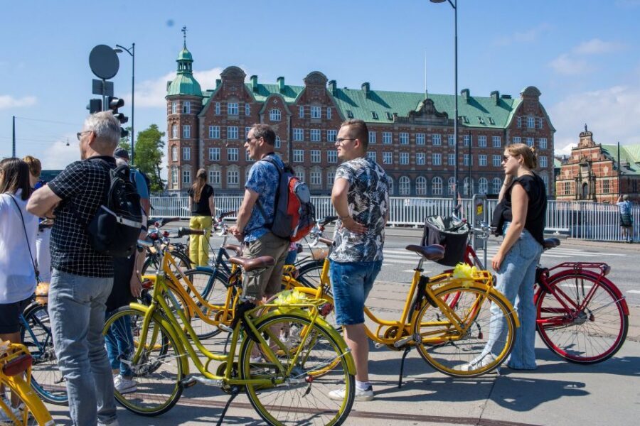 Copenhagen: Highlights 3 Hour Bike Tour with a Local Guide - Amalienborg: The Royal Square Moment (And a Possible Wave)