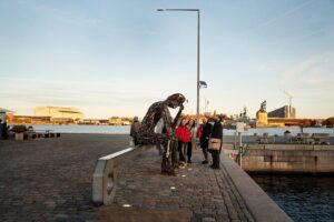 Copenhagen Highlights: Small Group Walking Tour - Max 10 people - Gefion Fountain and Churchill Park: origin stories and wartime memory