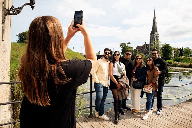 Copenhagen Highlights: Small Group Walking Tour - Max 10 people - Amalienborg Palace Museum: royal guards, insider stories, and a playful game