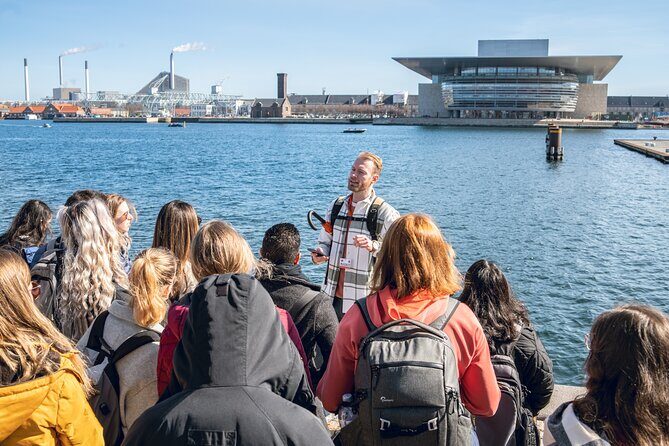 Copenhagen Highlights Walking Tour - Getting Oriented Fast: Højbro Plads and the Orange Umbrella