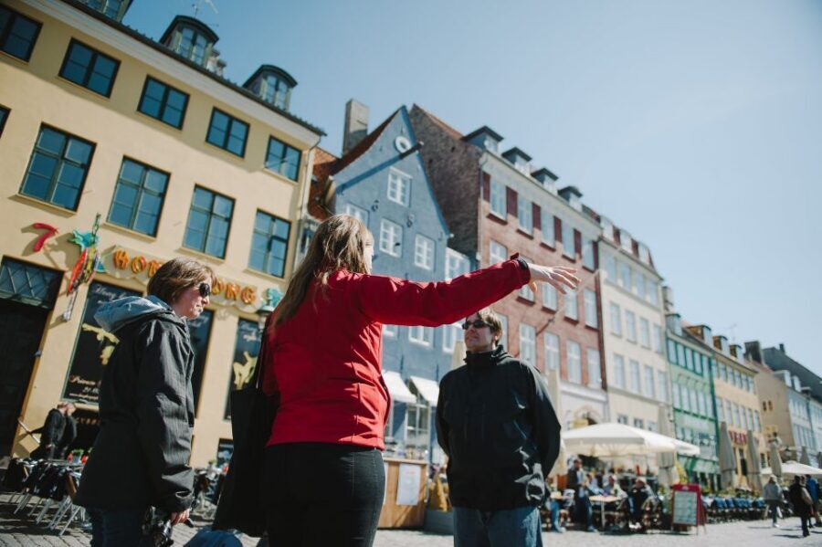 Copenhagen: Hygge and Happiness Culture Walking Tour - Pace, Weather, and What to Wear for 3.5 Hours