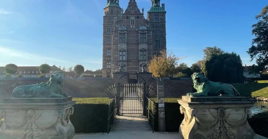 Copenhagen: King's Garden Outdoor Escape Room Game - King’s Garden Detective Case: what the smartphone game actually feels like