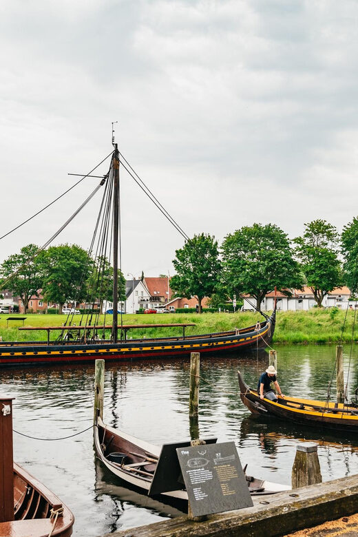 Copenhagen: Kronborg, Frederiksborg Castle and Roskilde Tour - The North Zealand route: how the day stays moving