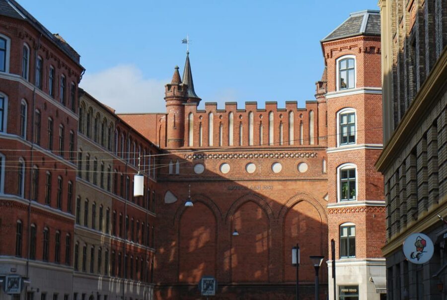 Copenhagen: Politically Incorrect Beer Tasting Walking Tour - Urban House Hostel: meet at the orange cooler and start with momentum