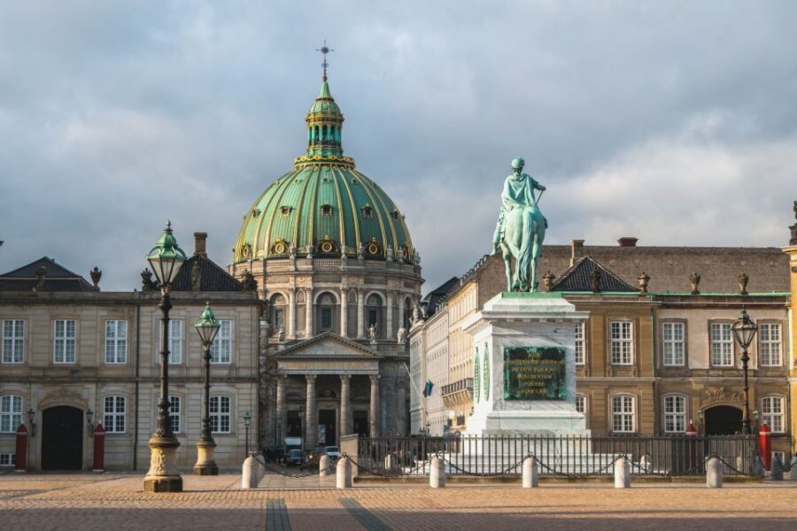Copenhagen: Private Full-Day City Tour with Lunch Option - Nyhavn to Rosenborg Castle: moving from colorful ports to royal gardens