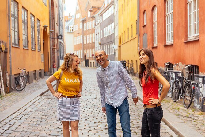Copenhagen Private Tour: Highlights & Hidden Gems by Bike or Foot - Stop 4: A local drink or snack break to restart your day