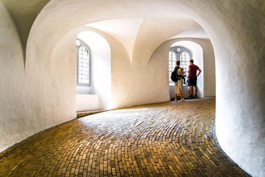 Copenhagen: Rosenborg Castle Tour with Skip-the-Line Ticket - Skip-the-Line Entry at Rosenborg Castle: What It Really Changes