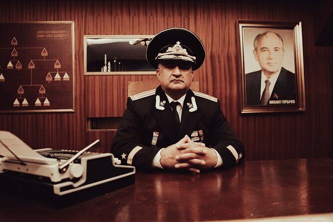 Downfall Spy Mission (Premium Private Escape Room) - The mission: 1989 Soviet borders and a World War 3 deadline