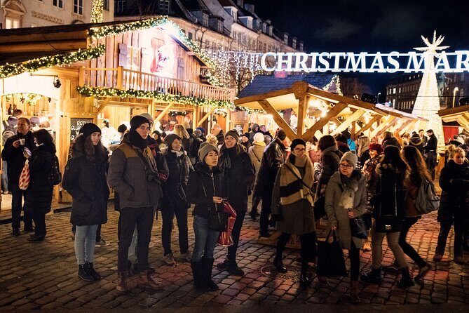 Experience and Taste the Copenhagen Christmas - Christiansborg Castle and the Christmas market finish: browse with purpose