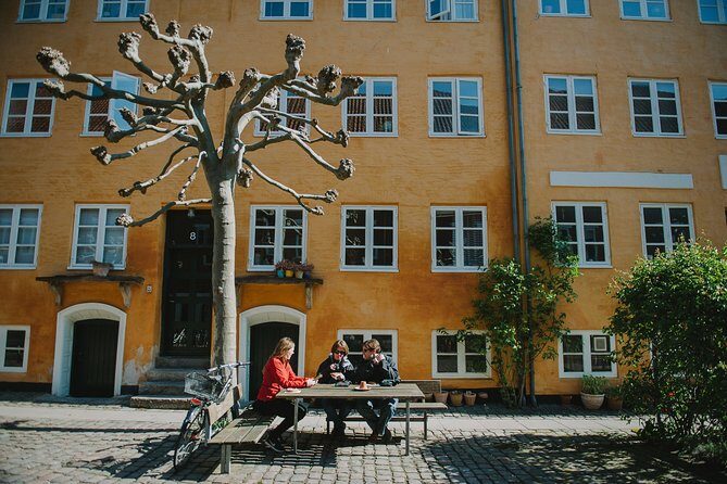 Good Morning, Copenhagen: Feel The Danish Hygge & Happiness - King’s Garden and Rosenborg: big views, outside-only