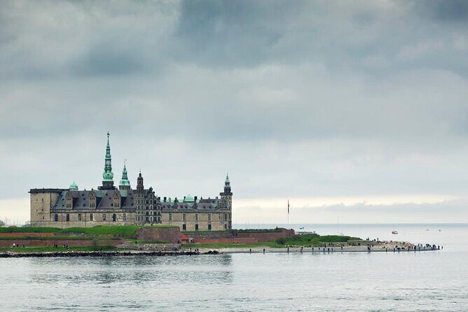 Hamlet and Sweden Tour - Two Countries in one day ! - Two Countries in One Day: The Big Idea That Works