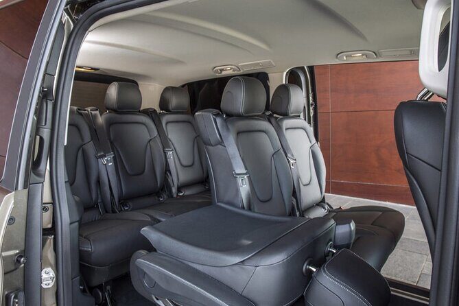 Luxury Vehicle Transfer from Copenhagen Airport CPH to Copenhagen - Luxury Transfer, Without the Airport Chaos