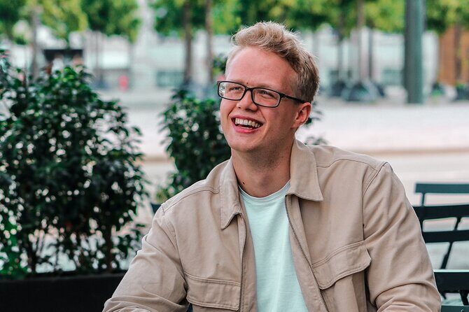 Photoshoot around Copenhagen's Iconic Locations - Timing: 1 hour that still feels doable