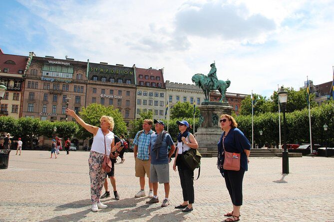 Private tour Copenhagen to Lund & Malmö City daytrip - The Morning Start: 9:00 Pickup and the Denmark-to-Sweden Hop