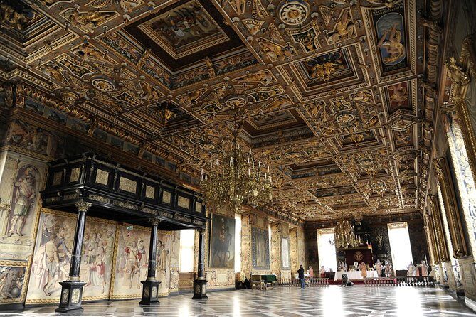 Private Tour to Frederiksborg Castle - Royal Denmark in plain language: guides make the palace click