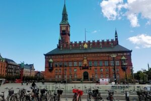 Private Walking Grand Tour of Copenhagen - Where you start and where you end (and why it helps)