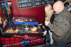 Social Nightlife Crawl Copenhagen - How the night changes by day: craft beer Thursday vs drag-night weekends