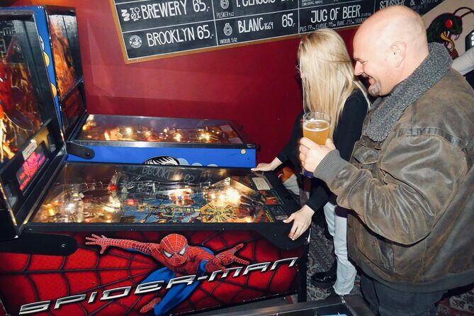 Social Nightlife Crawl Copenhagen - How the night changes by day: craft beer Thursday vs drag-night weekends