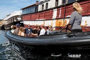 Social Sailing - Copenhagen Canal Tour - Captain's Favorite - Meeting at Kvæsthusbroen: quick start, easy vibe
