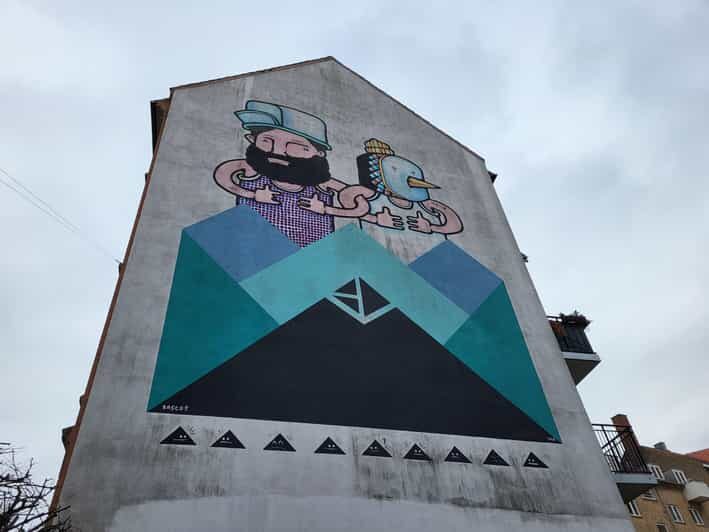 The Nørrebro Street Art & Food Tour - Kösem for shawarma or falafel: local flavor with a trophy