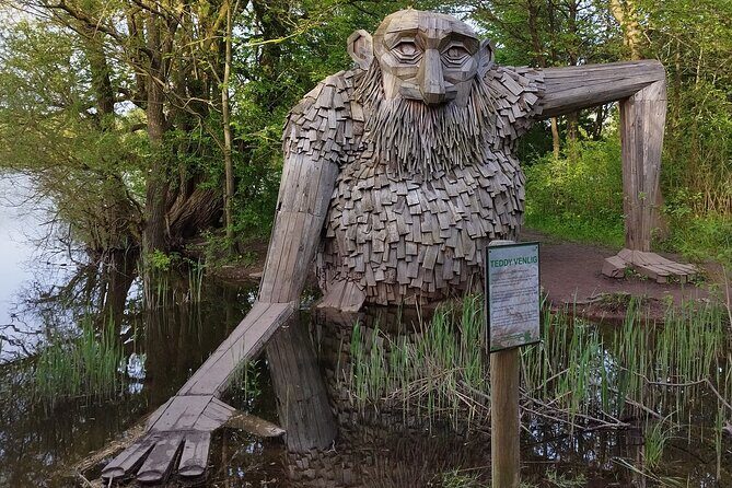 The Six Forgotten Giants Trolls Hunt with Minibus - Stop 2 in Rødovre: Sleeping Louis and the Gaping-Mouth Crawl