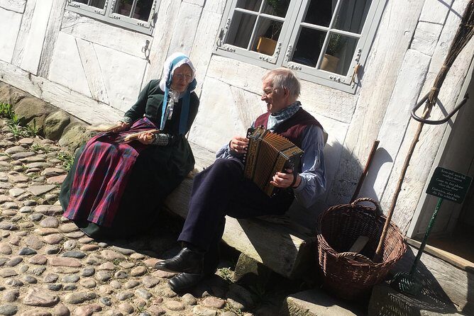 Time travel in Aarhus - Small-Group Reality: You Might Be With Just a Couple People